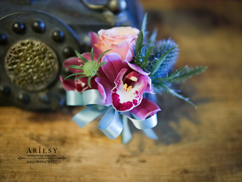 美式婚禮胸花,紅色胸花,主婚人胸花,新娘捧花,爸爸胸花