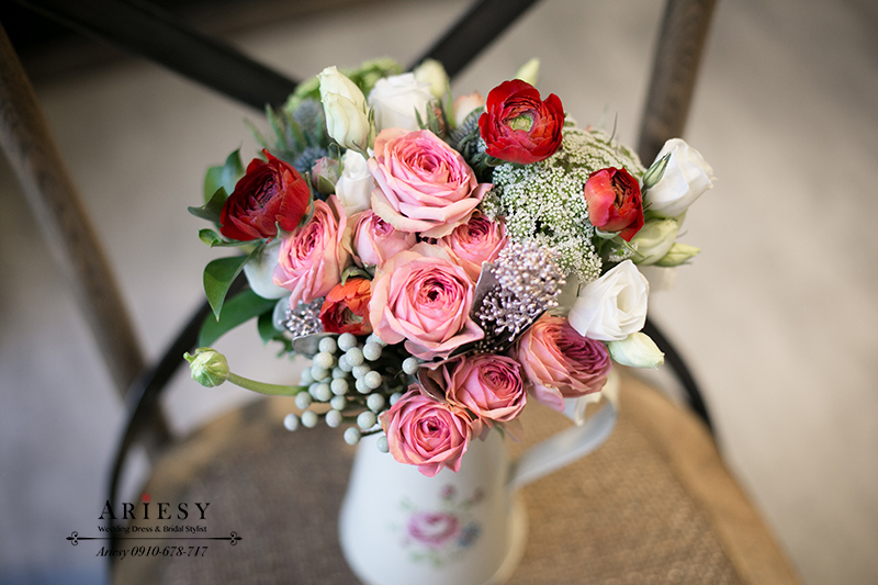 裸粉色紅色歐美風捧花,新娘秘書美式手作捧花, bridal bouquet,Bouquet of flowers,愛瑞思,ariesy捧花