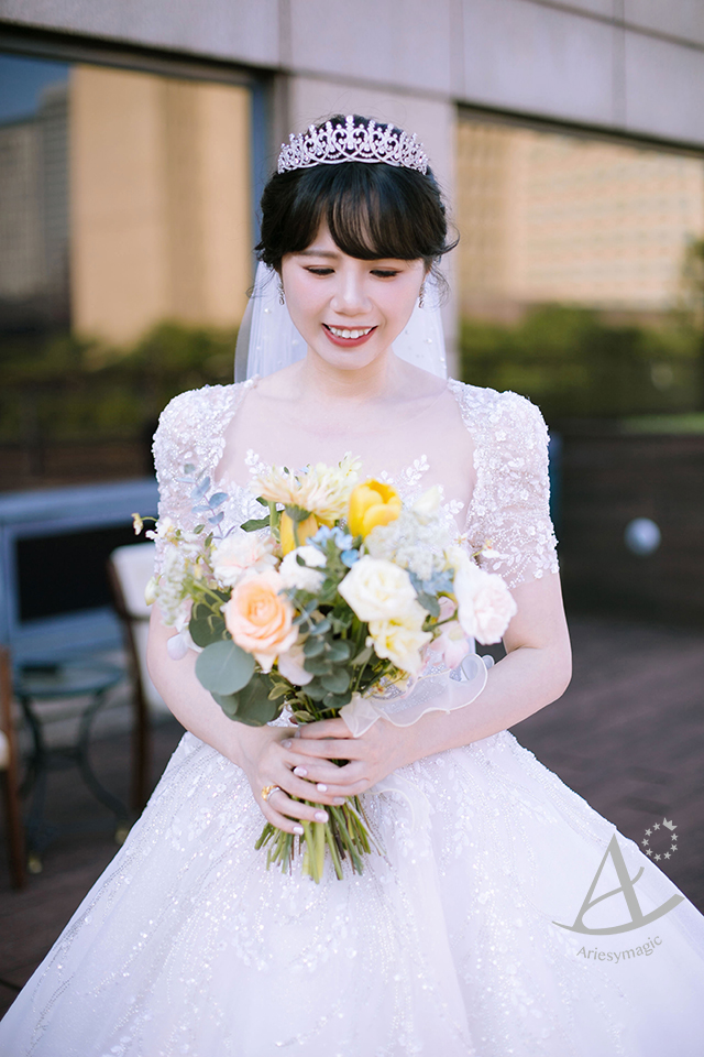 黑髮短髮新娘造型,戶外婚禮,韓風婚紗,LIVIA BRIDE莉維亞歐美頂級手工婚紗,ariesy新娘秘書,君悅飯店婚禮,台北新秘