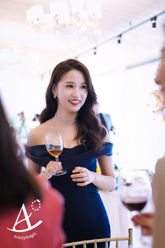 蒂米琪婚紗,深藍色禮服新娘造型,台北新秘,陽明山club63,美式戶外婚禮,,Ariesy愛瑞思新娘秘書