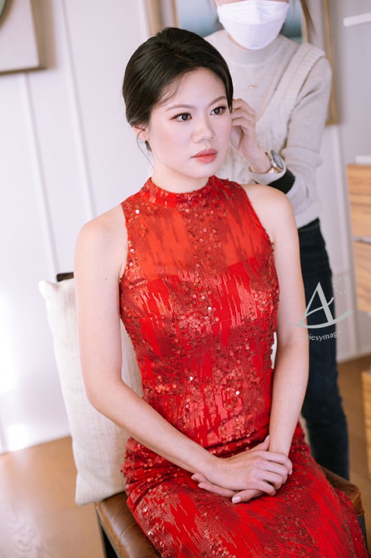 婚企新秘推薦,黑髮新娘,中式旗袍造型,紅色旗袍禮服,愛瑞思新秘,ARIESY婚紗