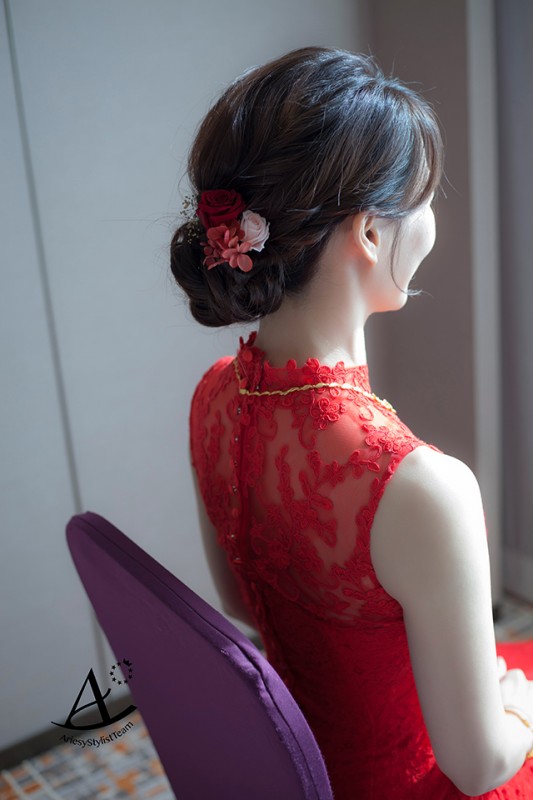 新祕推薦 | 柔美輕透妝容優雅愛自然編髮新娘造型 婷 白紗造型,編髮新秘,新秘推薦,自然輕透妝感,新娘造型