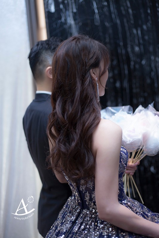 新祕推薦 | 柔美輕透妝容優雅愛自然編髮新娘造型 婷 新秘推薦,林莉婚紗,浪漫名媛風,自然輕透妝感,新娘造型