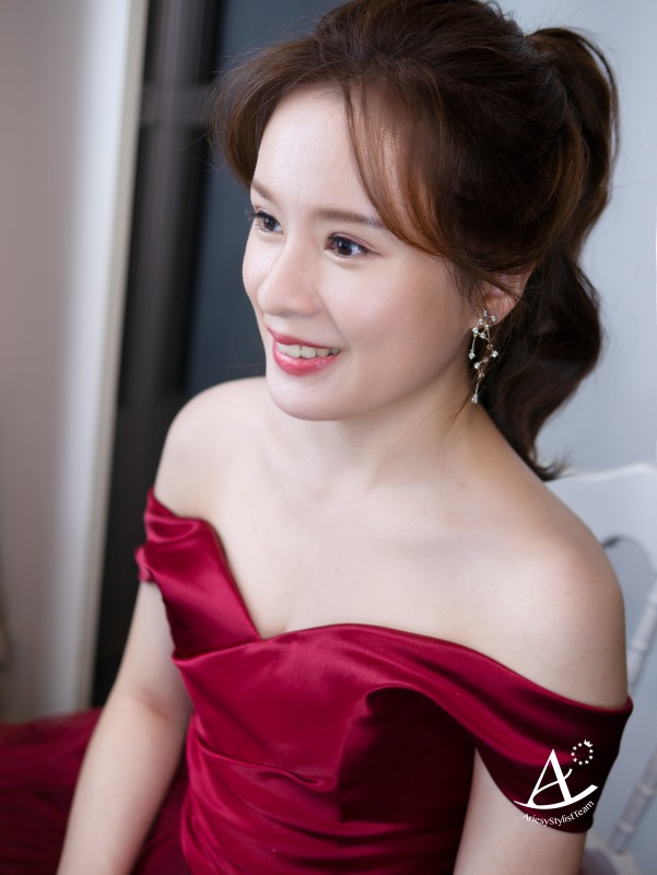 戶外婚禮,永生花藝白紗造型,編髮造型,蓬鬆盤髮,戶外證婚
