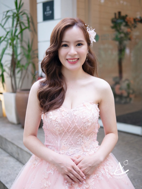戶外婚禮,永生花藝白紗造型,編髮造型,蓬鬆盤髮,戶外證婚