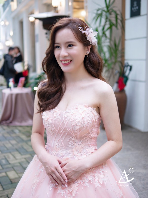 戶外婚禮,永生花藝白紗造型,編髮造型,蓬鬆盤髮,戶外證婚