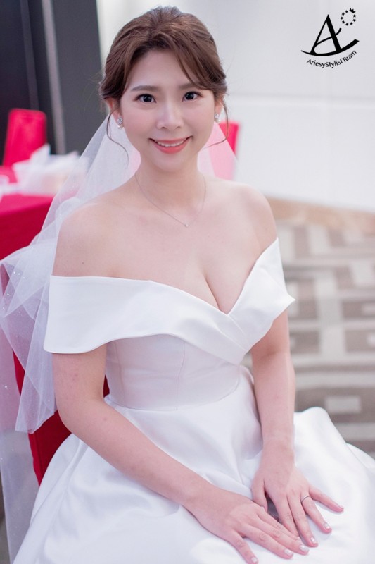 新娘秘書,新秘,台北新秘,君悅飯店戶外婚禮,新娘韓系妝感,證婚白紗造型