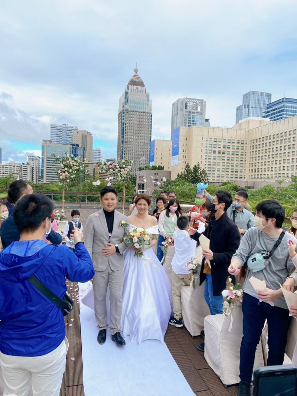 新娘秘書,新秘,台北新秘,君悅飯店戶外婚禮,新娘韓系妝感,證婚白紗造型