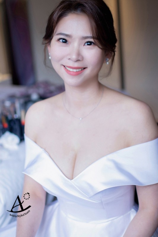 新娘秘書,新秘,台北新秘,君悅飯店戶外婚禮,新娘韓系妝感,證婚白紗造型