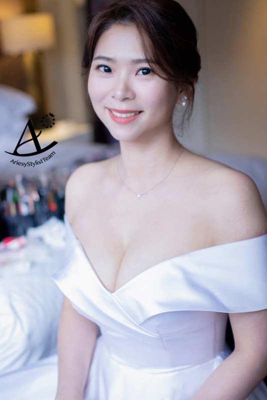 新娘秘書,新秘,台北新秘,君悅飯店戶外婚禮,新娘韓系妝感,證婚白紗造型