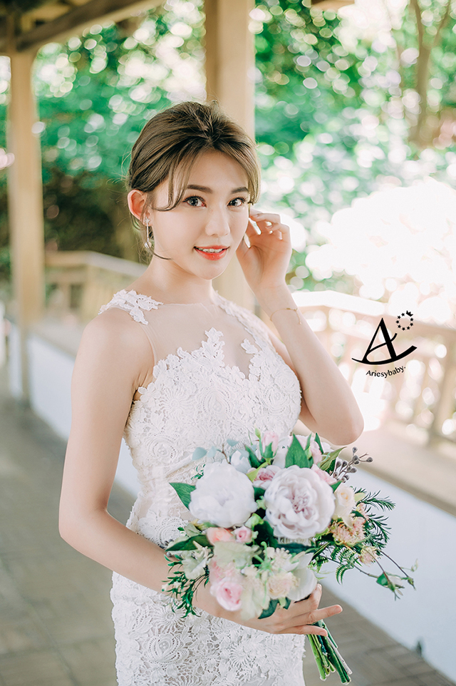 低盤髮婚紗造型,新娘造型,韓式新娘髮,鮮花新秘,新娘秘書,新秘推薦