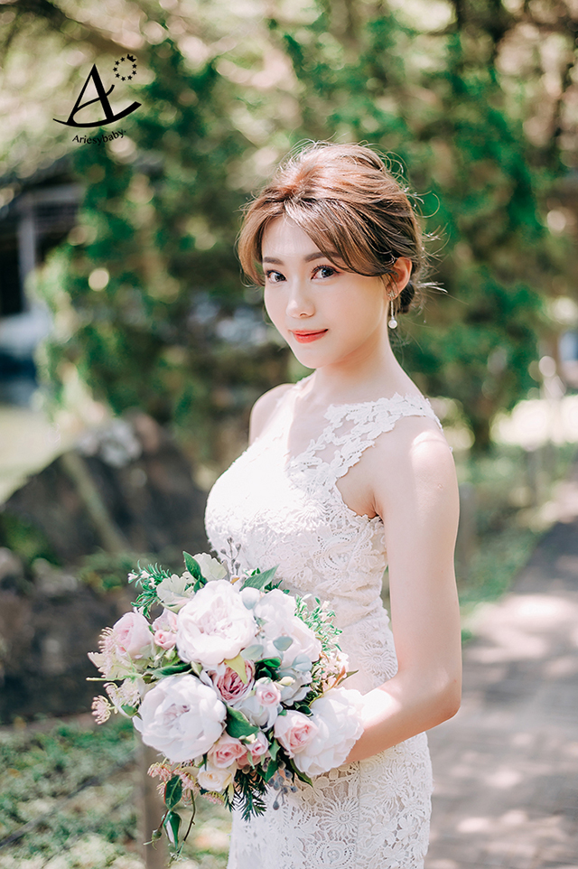 低盤髮婚紗造型,新娘造型,韓式新娘髮,鮮花新秘,新娘秘書,新秘推薦
