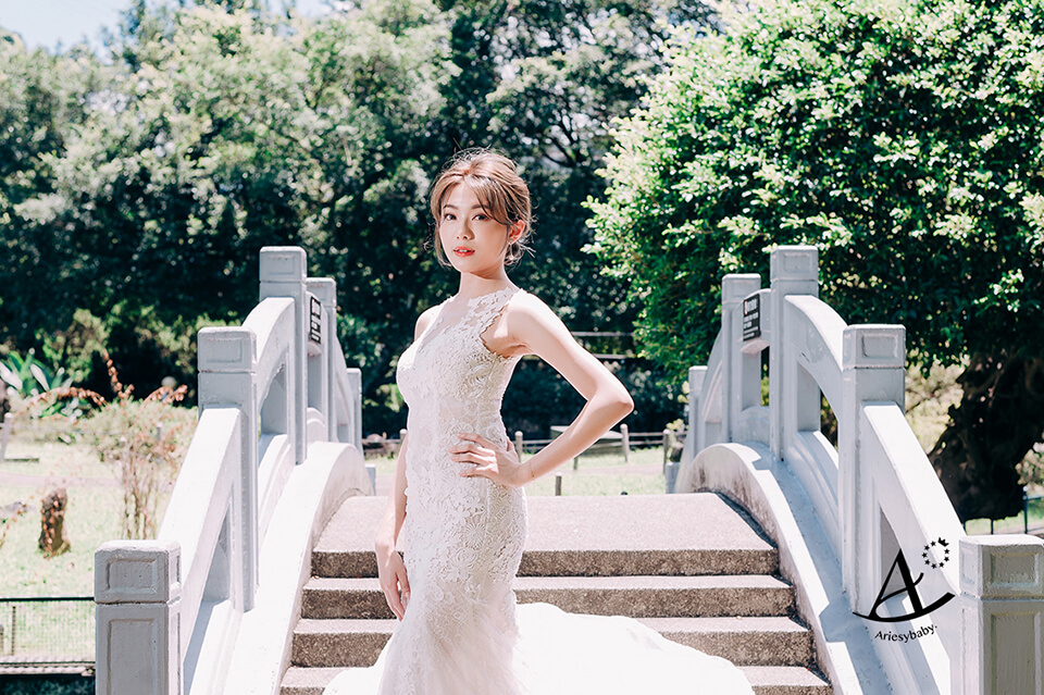 低盤髮婚紗造型,新娘造型,韓式新娘髮,鮮花新秘,新娘秘書,新秘推薦