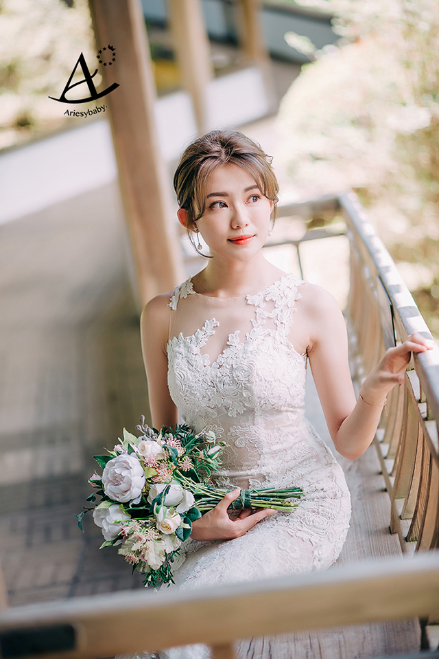 低盤髮婚紗造型,新娘造型,韓式新娘髮,鮮花新秘,新娘秘書,新秘推薦
