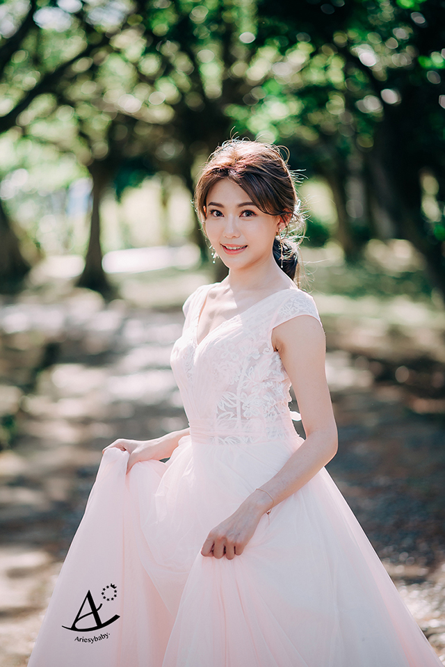 低盤髮婚紗造型,新娘造型,韓式新娘髮,鮮花新秘,新娘秘書,新秘推薦