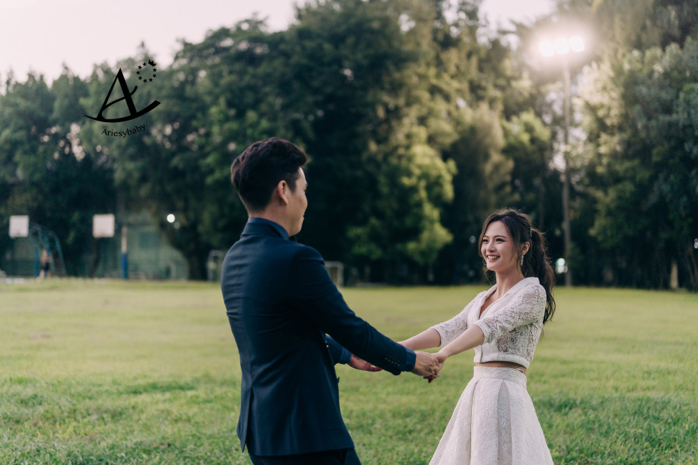 情侶婚紗街拍,大同大學婚紗,輕婚紗,鮮花新秘,新娘秘書,新秘推薦