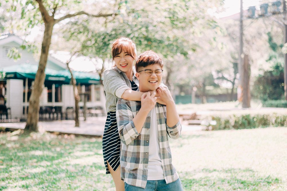 婚紗包套|陽明山戶外婚紗/清新互動婚紗風格 蕾 陽明山、Nica新秘、自然輕透妝感、Ariesy品牌婚紗、自助婚紗