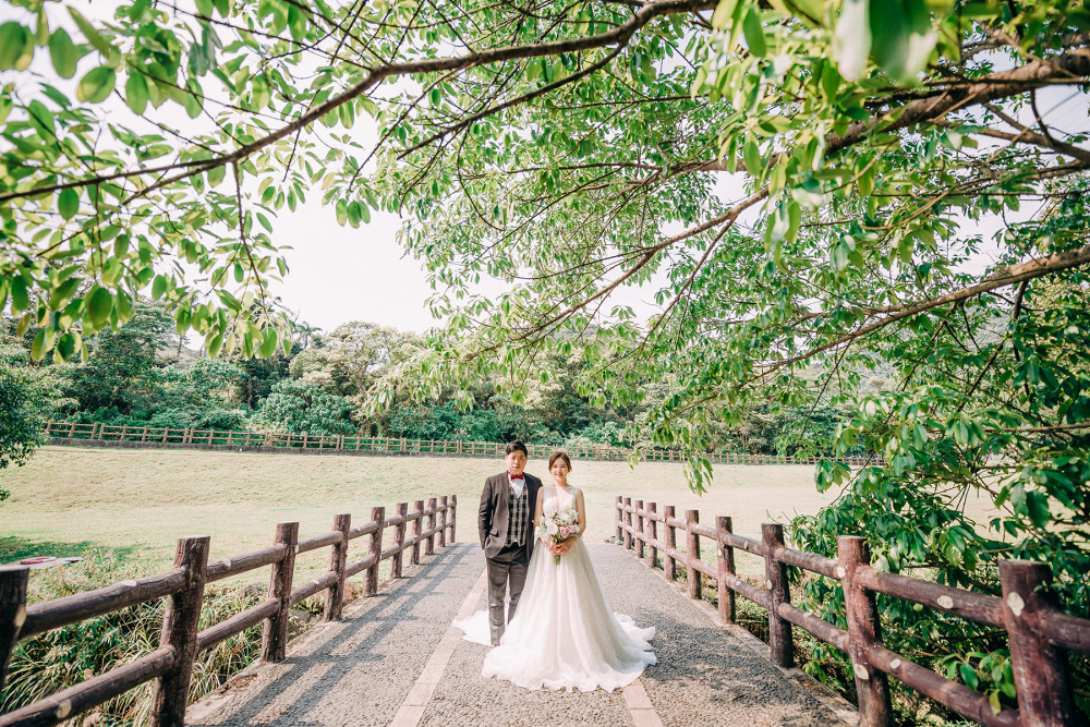 白紗造型、自然互動婚紗照、自然輕透妝感、Ariesy品牌婚紗、自助婚紗、Nica