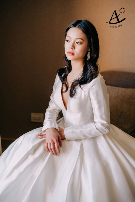 歐美風婚紗造型,龍鳳掛中式婚紗,個性黑禮服,鮮花新秘,新娘秘書,新秘推薦