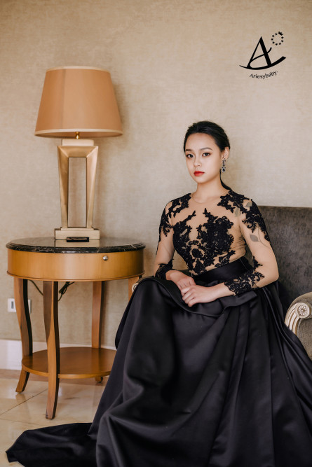 歐美風婚紗造型,龍鳳掛中式婚紗,個性黑禮服,鮮花新秘,新娘秘書,新秘推薦