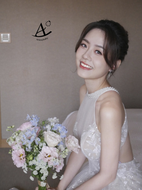 新秘 優雅高盤髮韓式時尚低馬尾變身宮廷甜美公主~潔 新娘盤髮造型,甜美公主造型,韓式時尚低馬尾,鮮花新秘,新娘秘書,新秘推薦