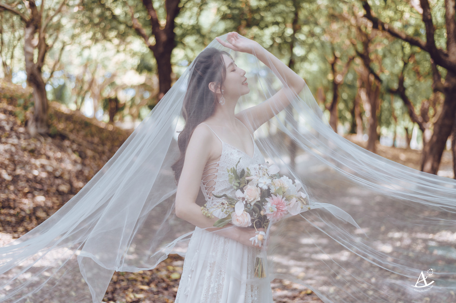 婚紗攝影,輕婚紗造型,白紗造型,婚紗包套,攝影大嘴,新祕Hanya,新娘秘書,新娘造型,美式造型