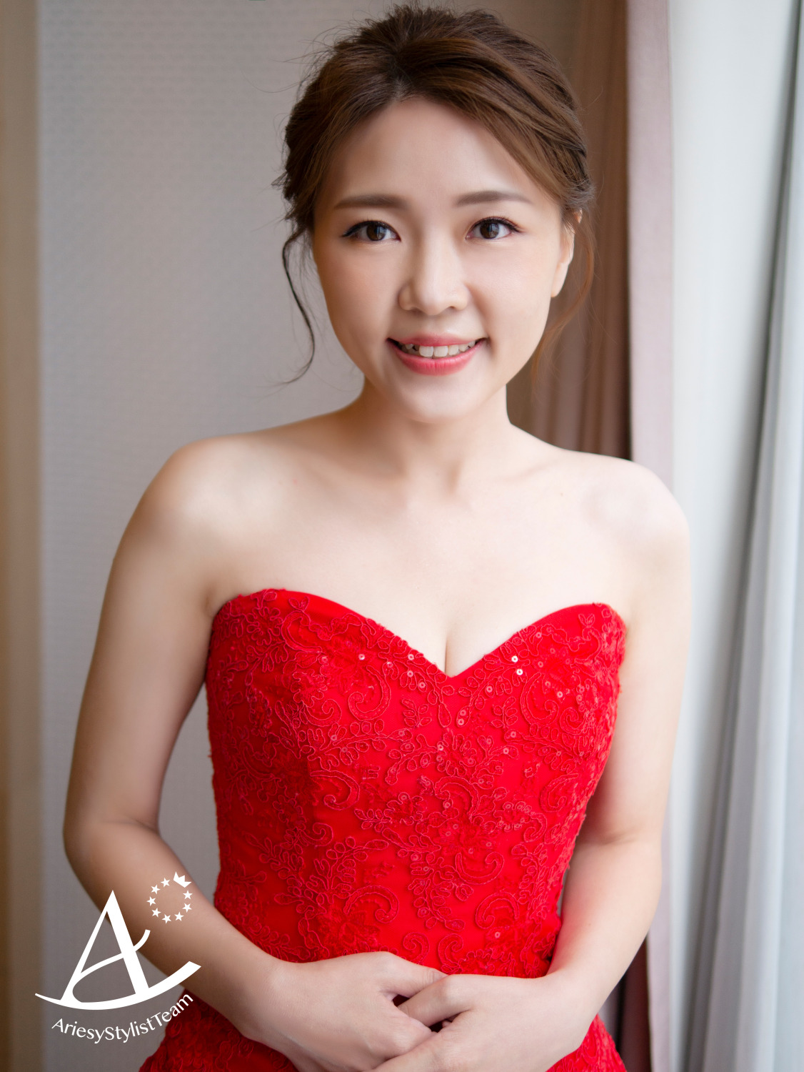 桃園新秘|自然甜美妝感永生花編髮造型~婷 自然輕透妝感 、蓬鬆盤髮、編髮造型、皇冠白紗造型、永生花造型
