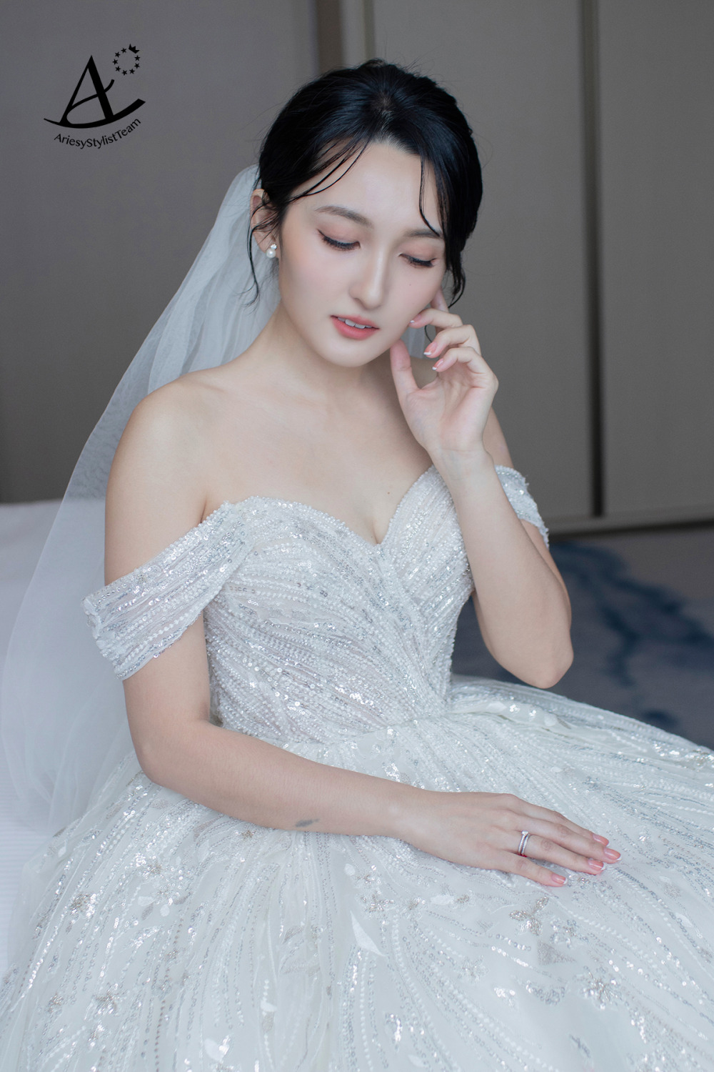 新娘秘書,新秘,台北新秘,新娘自然輕透妝感,黑髮新娘造型,蝴蝶結編髮新娘造型