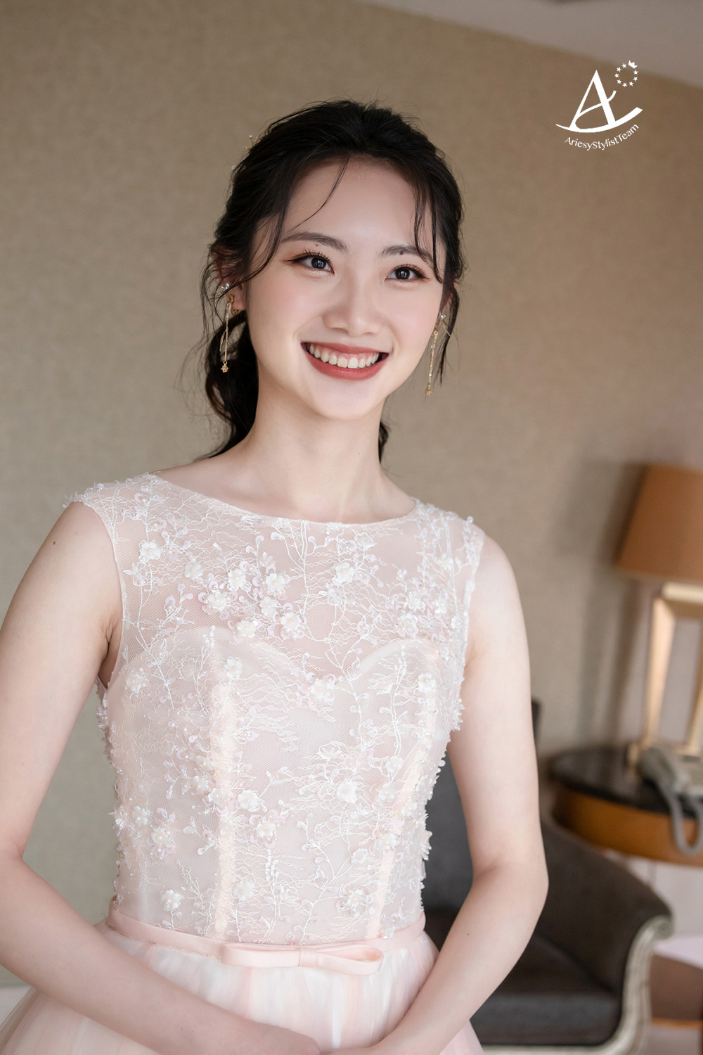 甜美俏麗,高馬尾,台北新秘,敬酒造型,韓系新秘