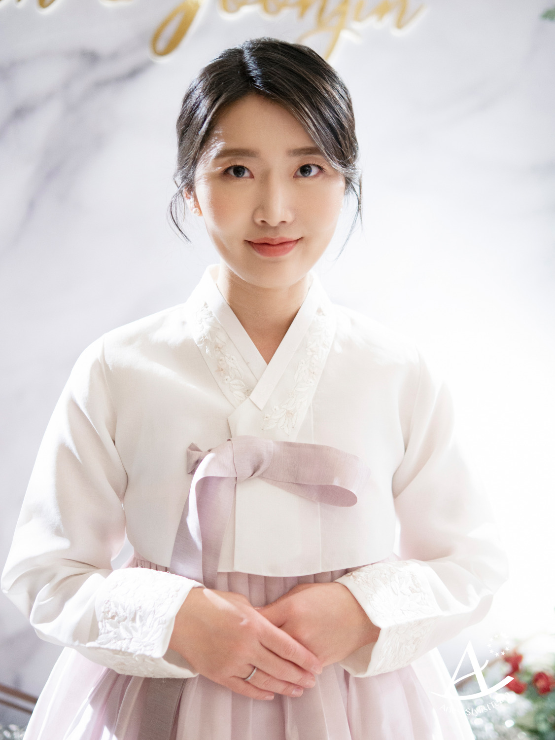 自然輕透妝感,傳統韓服造型,放髮造型,簡約低盤髮,黑髮新娘