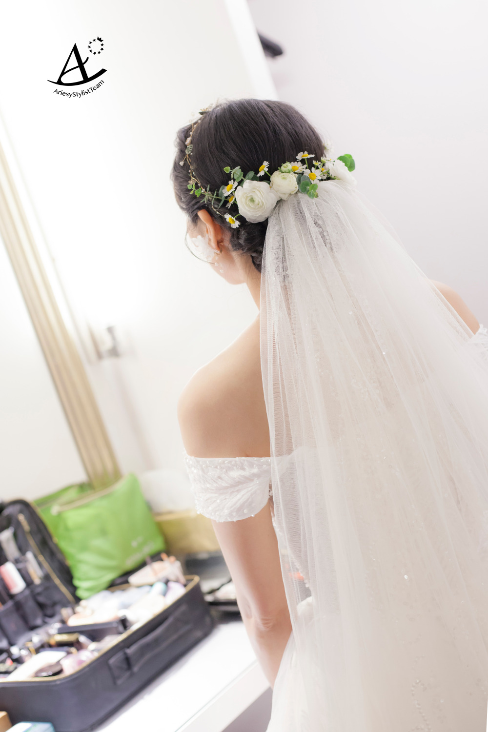 新秘|桃園新秘中式秀禾服&白紗花藝黑髮新娘造型 卉 新娘秘書,新祕推薦,桃園新祕,白紗造型,新娘造型,黑髮新娘,花藝造型,花藝新秘