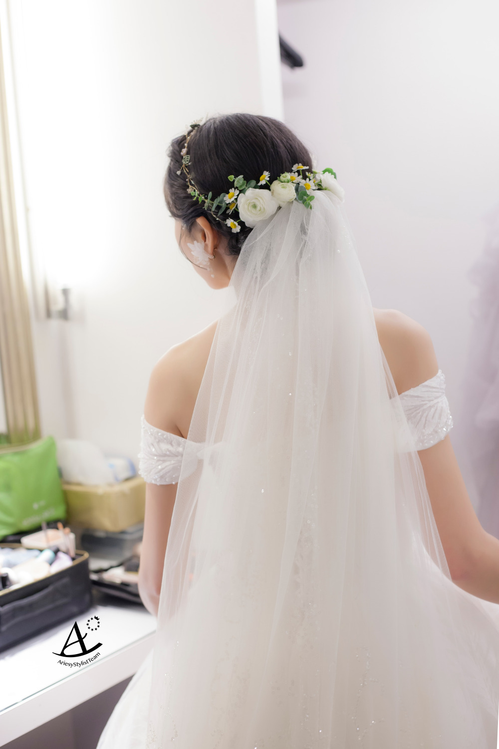 新秘|桃園新秘中式秀禾服&白紗花藝黑髮新娘造型 卉 新娘秘書,新祕推薦,桃園新祕,白紗造型,新娘造型,黑髮新娘,花藝造型,花藝新秘