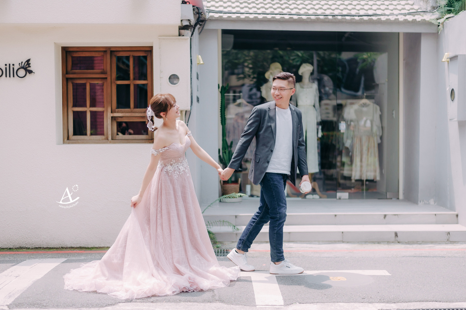 婚紗包套,婚紗造型,俏麗馬尾,大嘴影像工作室,新祕Hanya,中山商圈街拍,新娘造型,AriesyWedding