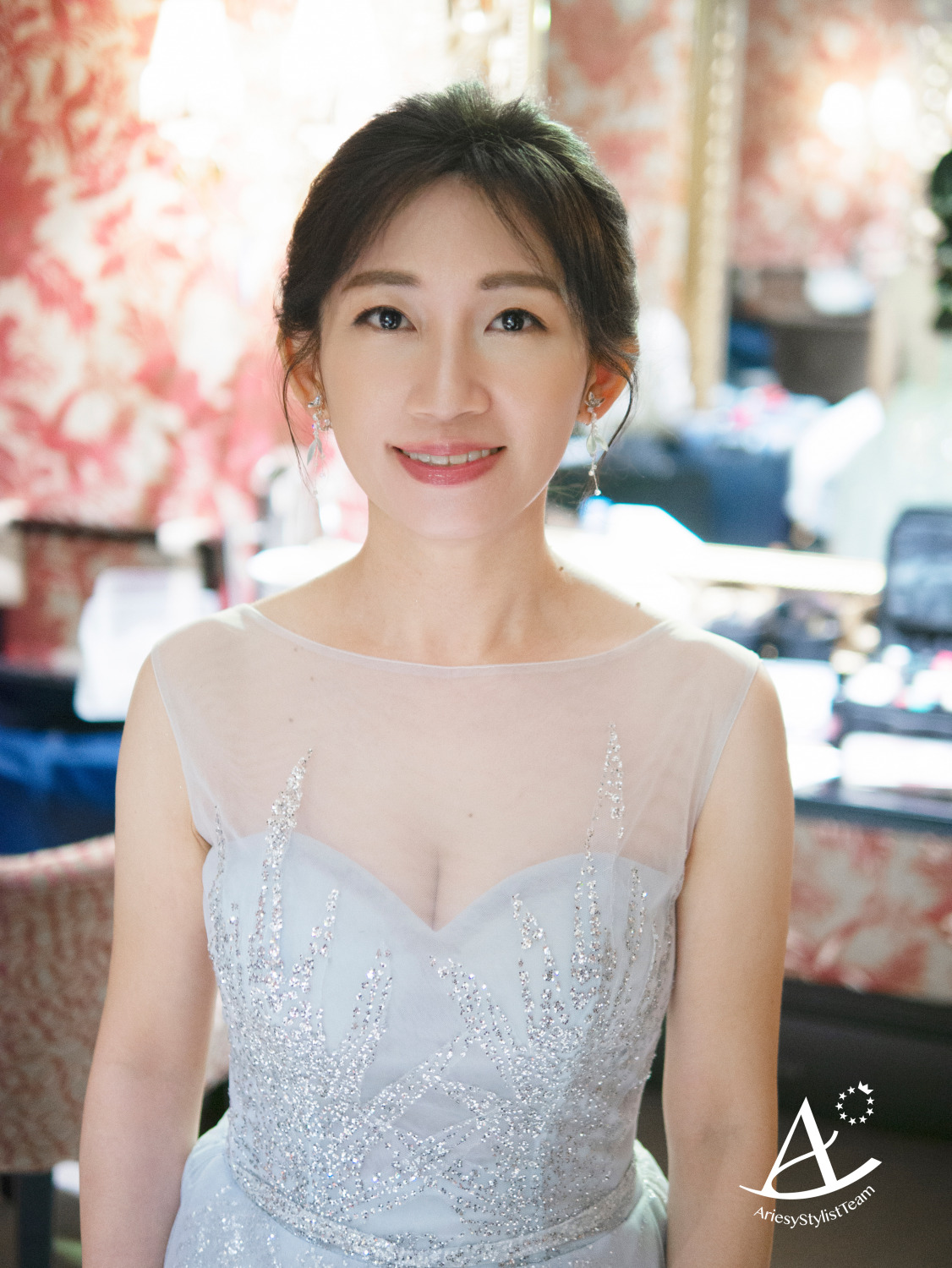 輕透發光妝感、編髮白紗造型、台中新秘、新秘、編髮放髮造型、新娘造型