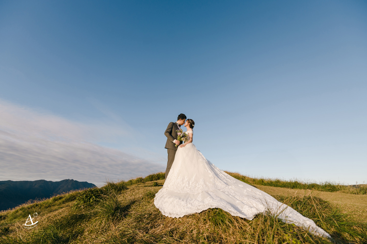 婚紗包套,婚紗造型,編髮造型,白紗造型,婚攝大嘴,新祕Hanya,擎天崗婚紗,新娘造型,AriesyWedding