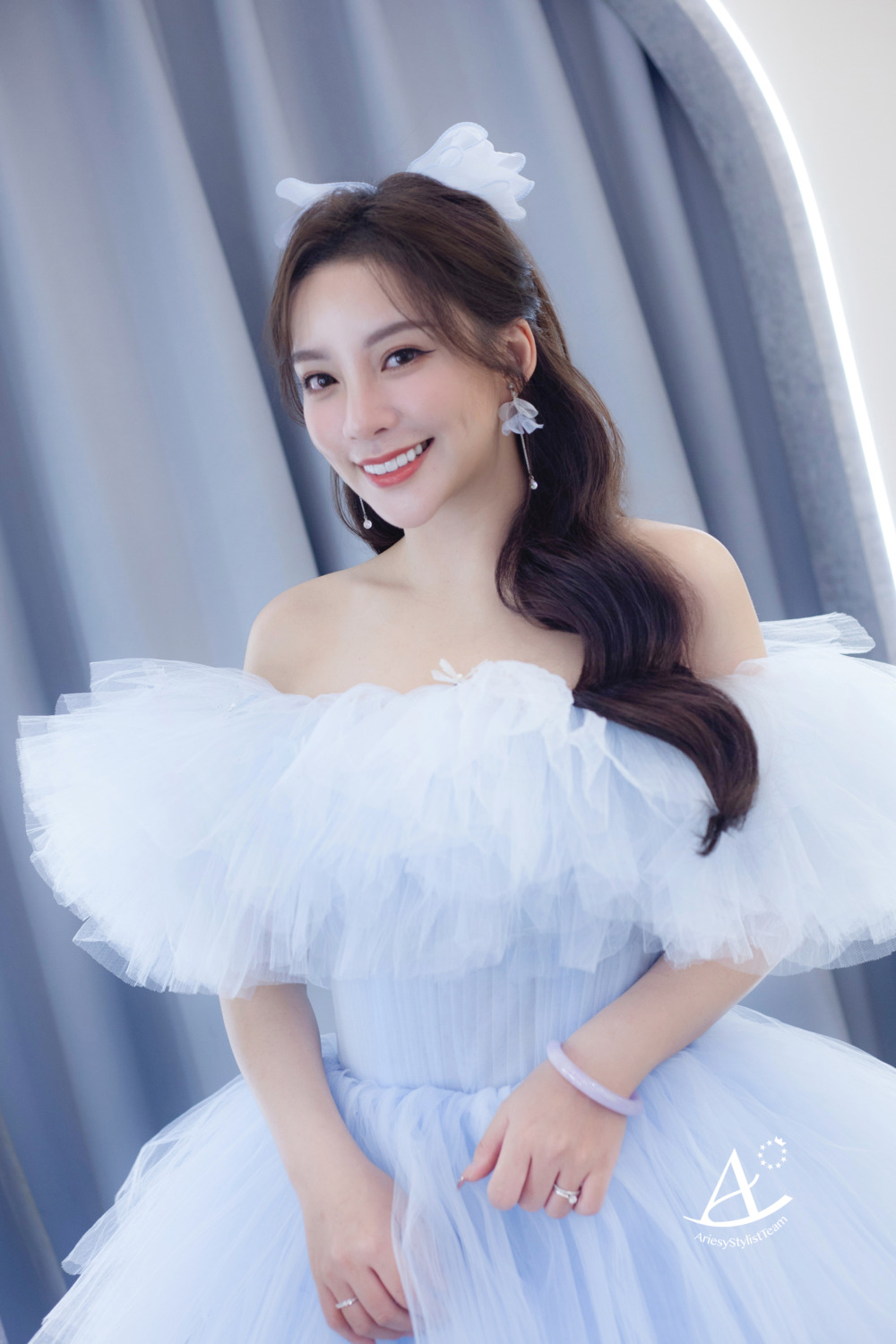韓系浪漫高公主頭,大蝴蝶結頭飾,手作垂墜式花耳環,自然輕透妝感,新娘髮型,浪漫甜美風格,Ariesy手工婚紗,寶貝藍公主風晚禮服
