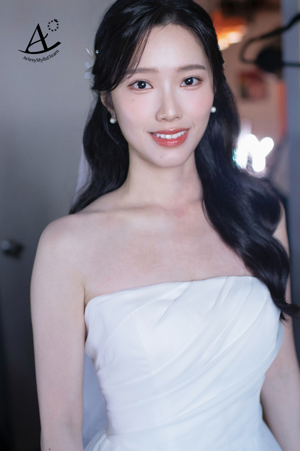 新娘妝感,台北新秘,清新白開水自然妝感,新娘秘書,韓系白紗造型,黑髮新娘造型