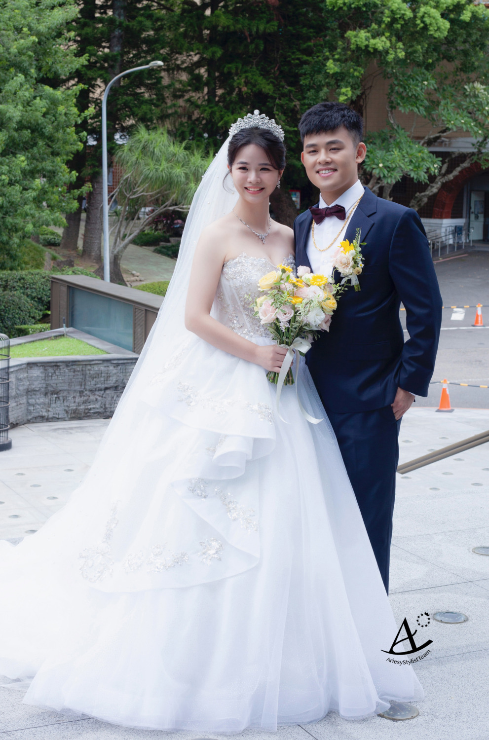 新娘秘書,新娘造型,白紗造型,黑髮新娘,編髮新秘,輕透妝感,氣質名媛風
