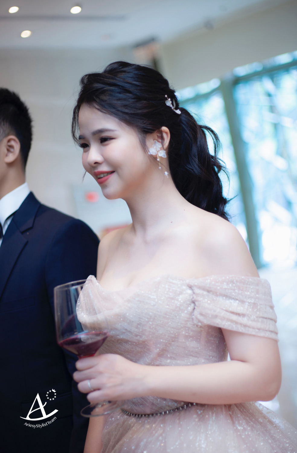 新娘秘書,新娘造型,馬尾造型,黑髮新娘,編髮新秘,自然輕透妝感