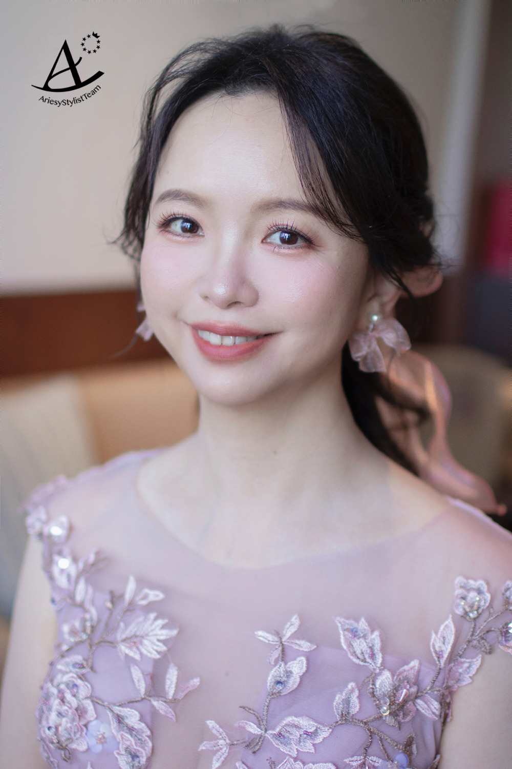 茹曦酒店新娘造型,台北新秘,黑髮新娘造型,新娘秘書,新娘白紗造型,清透減齡妝感