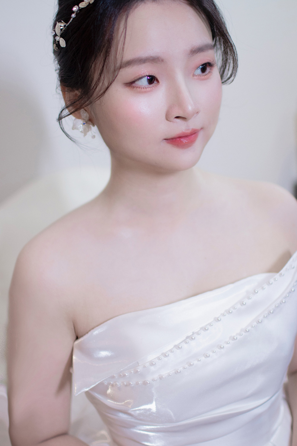 黑髮新娘造型,新秘,新娘秘書,單眼皮新娘妝感,集團證婚造型,韓系新娘妝感