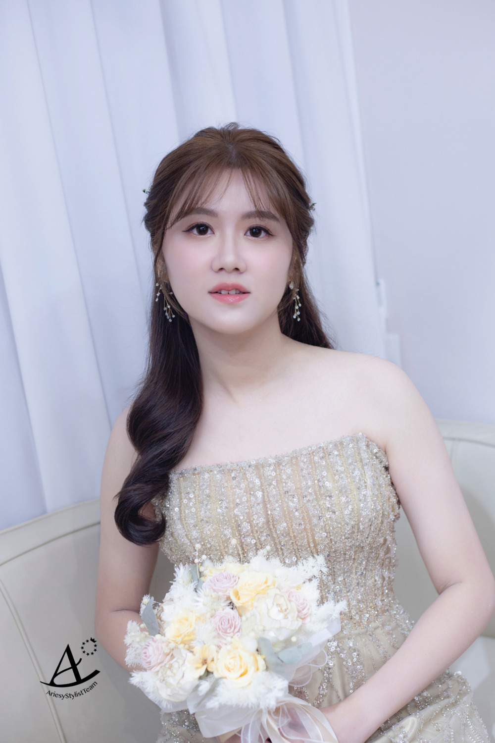 新秘|清透韓系妝感氣質爆棚放髮證婚新娘造型 如 新娘秘書,新娘造型,證婚造型,清透韓系妝感,韓風新娘,編髮新秘