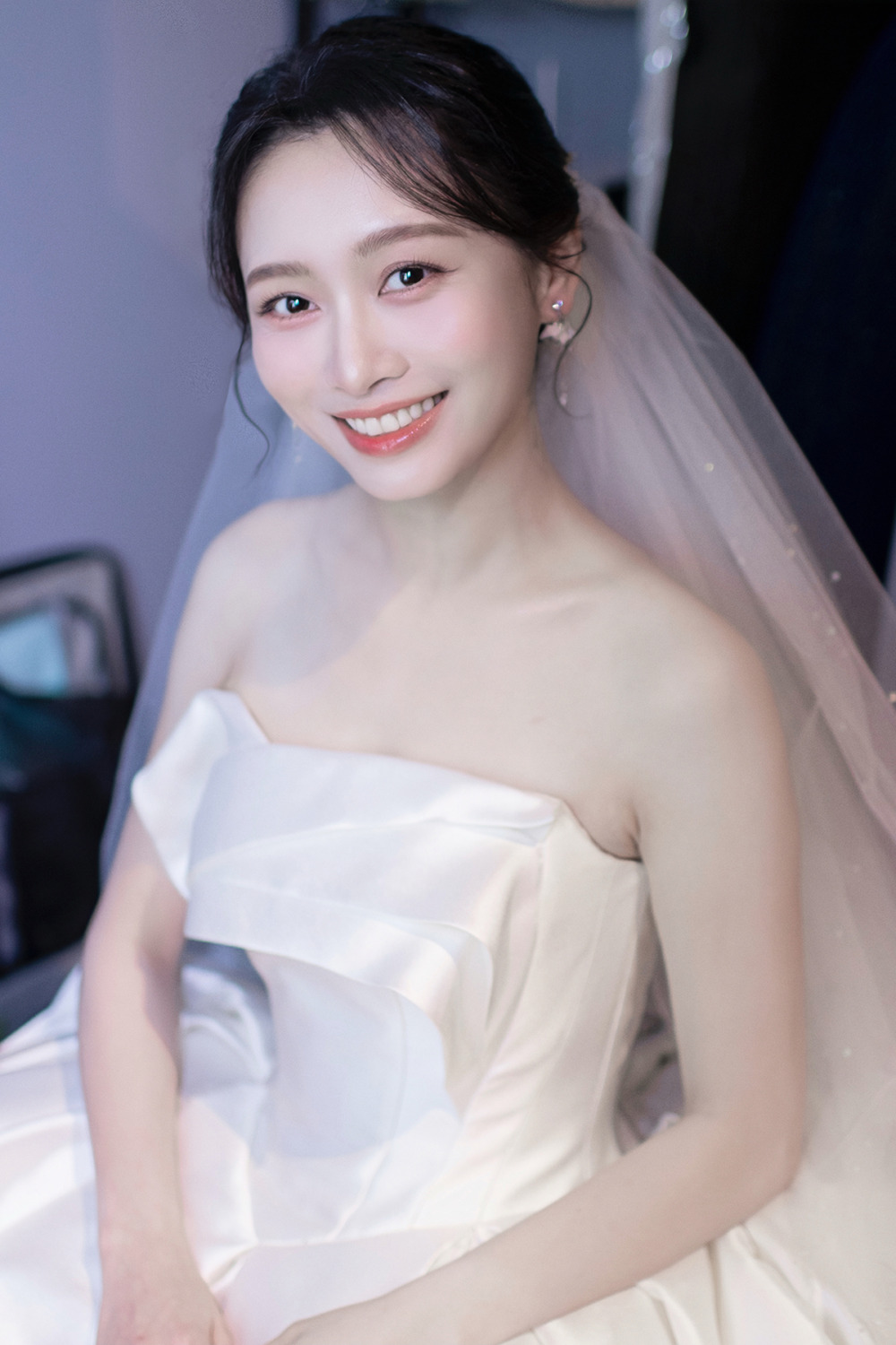 經典白紗新娘造型,台北新秘,黑髮新娘造型,新娘秘書,新秘,清新韓系妝感