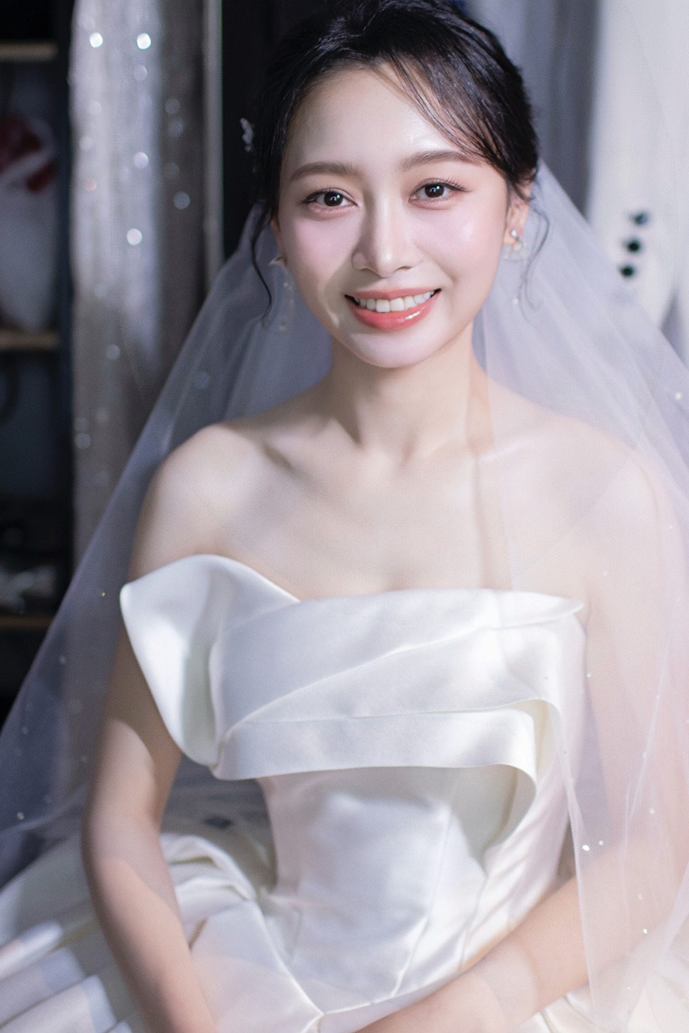 經典白紗新娘造型,台北新秘,黑髮新娘造型,新娘秘書,新秘,清新韓系妝感