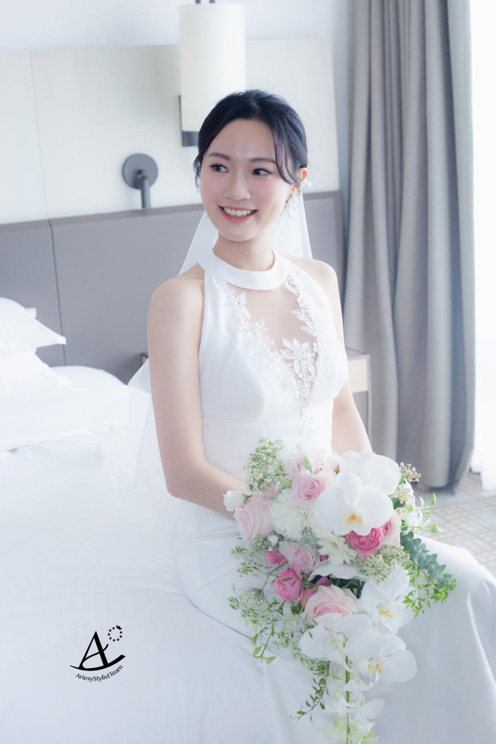 新秘|韓系低盤髮&名媛風放髮&編髮花藝黑髮造型 恬 新秘,新娘造型,白紗造型,黑髮新娘,韓系低盤髮,輕透妝感,花藝新秘