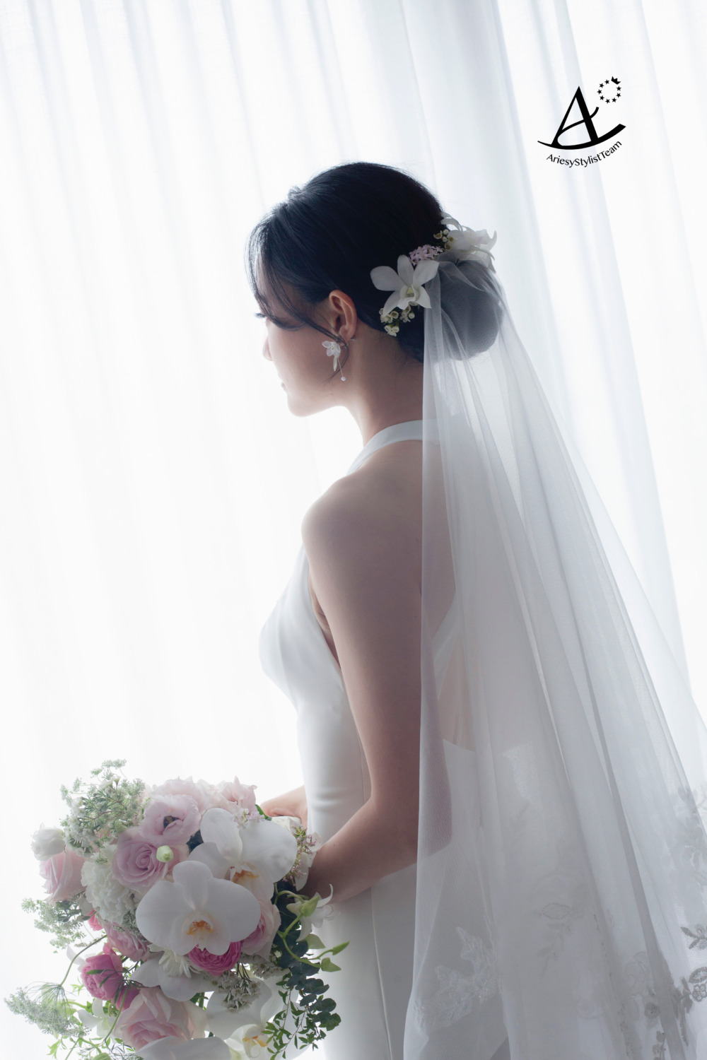 新秘|韓系低盤髮&名媛風放髮&編髮花藝黑髮造型 恬 新秘,新娘造型,白紗造型,黑髮新娘,韓系低盤髮,輕透妝感,花藝新秘