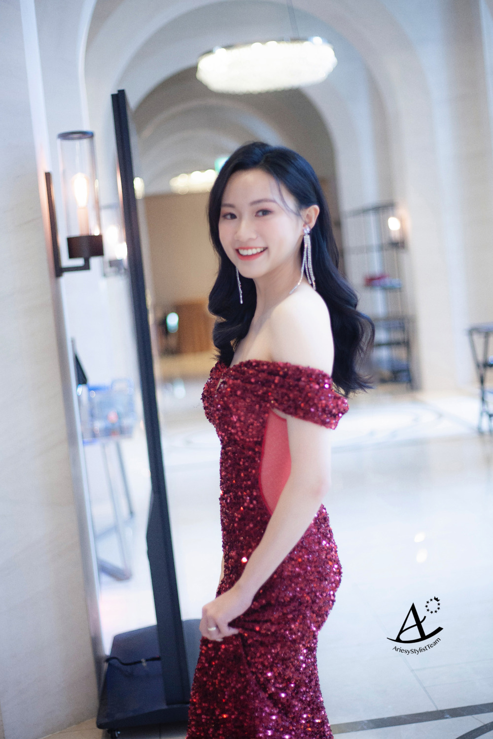 新秘|韓系低盤髮&名媛風放髮&編髮花藝黑髮造型 恬 新秘,新娘造型,名媛風,黑髮新娘,輕透妝感,放髮造型