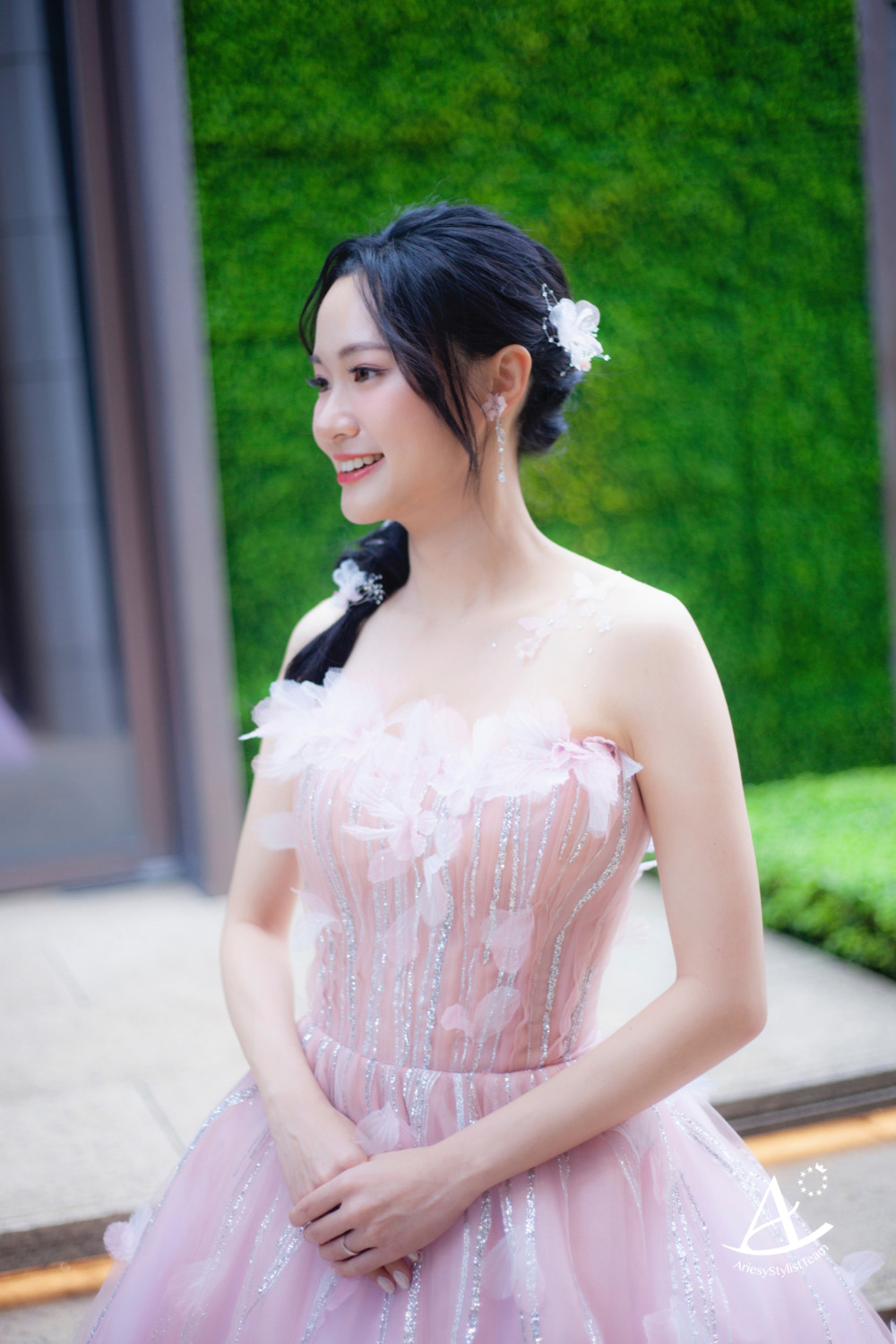 新秘|韓系低盤髮&名媛風放髮&編髮花藝黑髮造型 恬 新秘,編髮新秘,新娘造型,黑髮新娘,輕透妝感,花藝造型