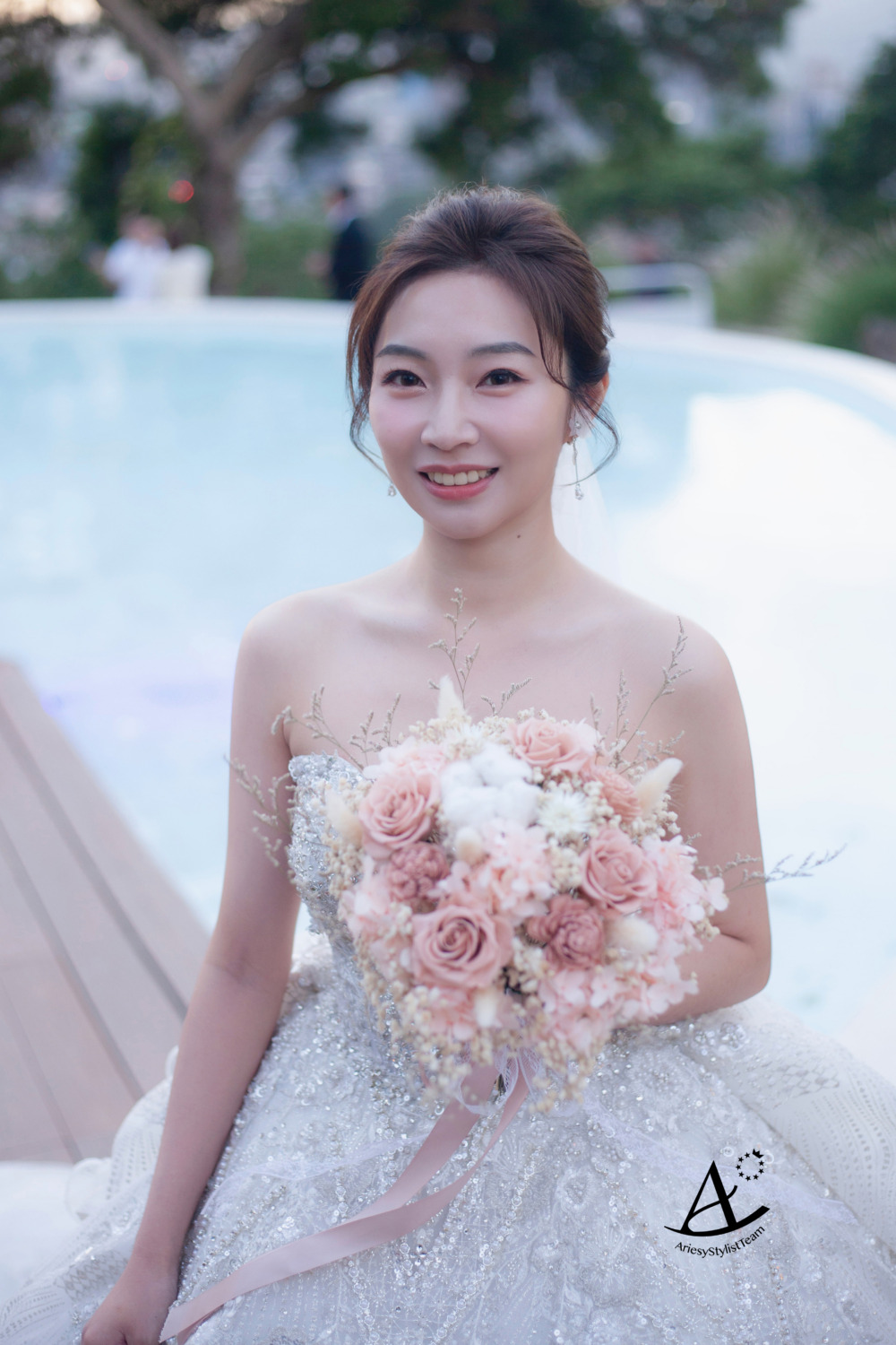 新娘秘書,新娘造型,白紗造型,陽明山婚禮,編髮新秘,輕透妝感,戶外婚禮