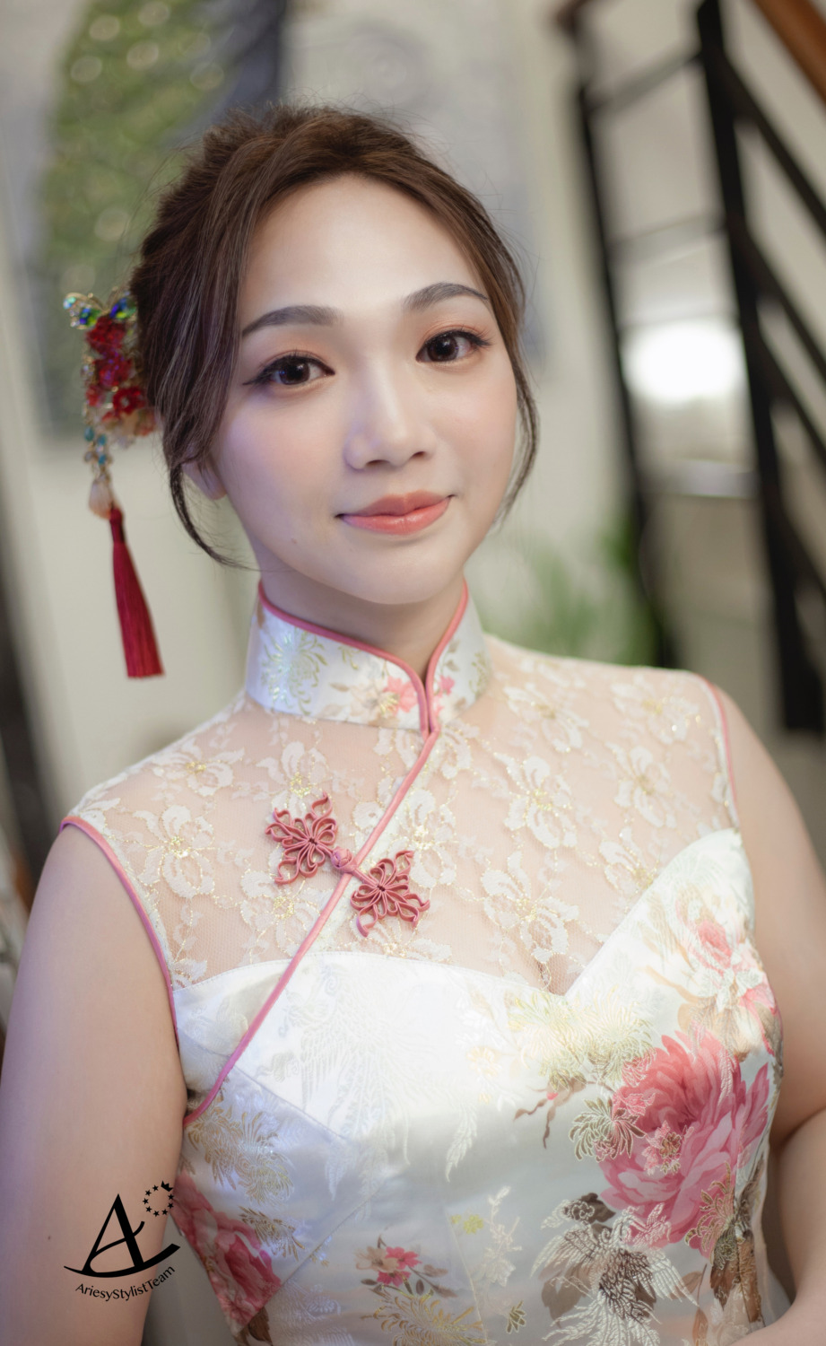 台北新秘,新娘造型,文定造型,訂製旗袍,編髮新秘,輕透妝感,中式造型